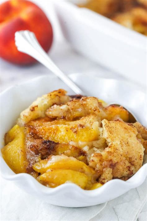 The Best Easy Peach Cobbler Life Love And Sugar