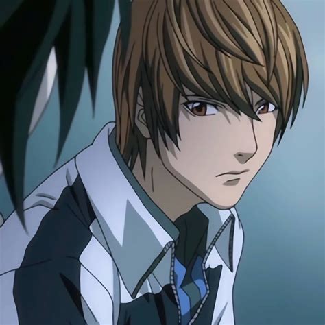 Pin Em Light Yagami