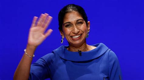 Suella Braverman ministra de Interior británica dimite y agrava más