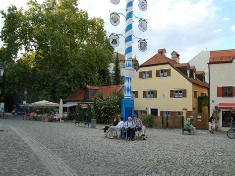 Maibaum Am Wiener Platz Verein Haidhausen Wiener Platz Markt Am