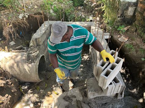 Prefeitura De Cruz Das Almas Realiza Recupera O Da Rede De Drenagem Na