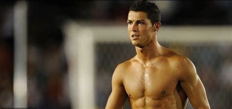 Why Cristiano Ronaldo Does Not Have Any Tattoo - Naibuzz