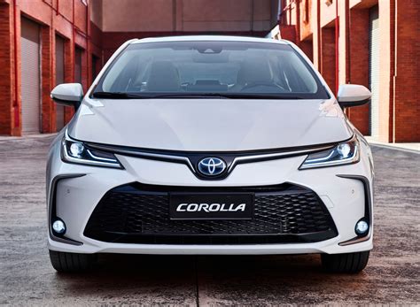 Autodata Toyota Faz Sutis Mudan As Visuais No Corolla Que Ganha