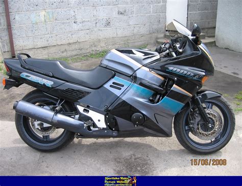 1993 Honda CBR1000F Moto ZombDrive