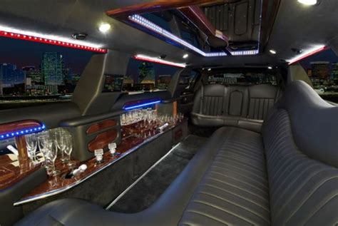 Lincoln Stretch Limo - New York Finest Luxury Car Service