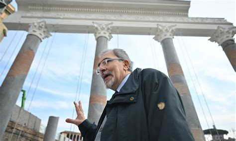 Basilica Ulpia part-rebuilt on original colossal scale in Rome