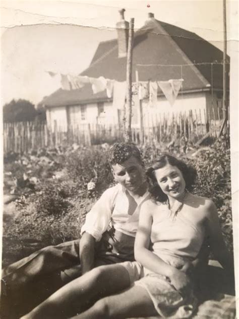 My Great Grandma And Great Grandpa England Circa 1940 Roldschoolcool