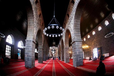 Diyarbak R Ulu Camii Nerede Diyarbak R Ulu Camisi Tarihi Zellikleri