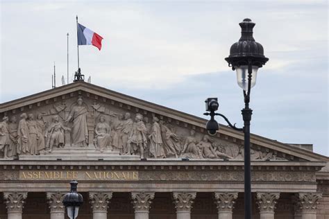 French Govt Survives No Confidence Vote Pension Reform Bill Adopted