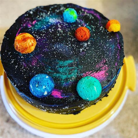 Week 7 Outer Space Chocolate Buttercream Galaxy Cake R52weeksofbaking