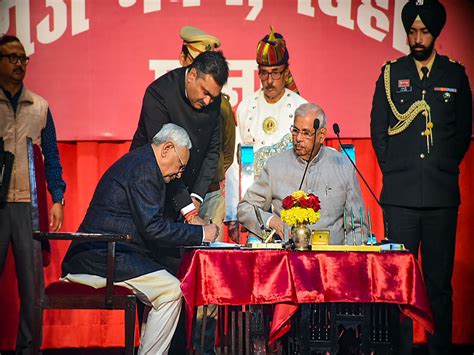 Nitish Kumar Takes Oath As Bihar Chief Minister For 9th Time With NDA S