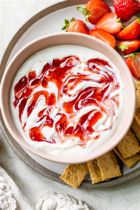 Strawberry Cheesecake Dip With Yogurt Skinnytaste