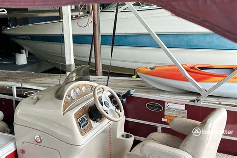 Rent a Berkshire Pontoons 202A LTD in Pottsboro, TX on Boatsetter