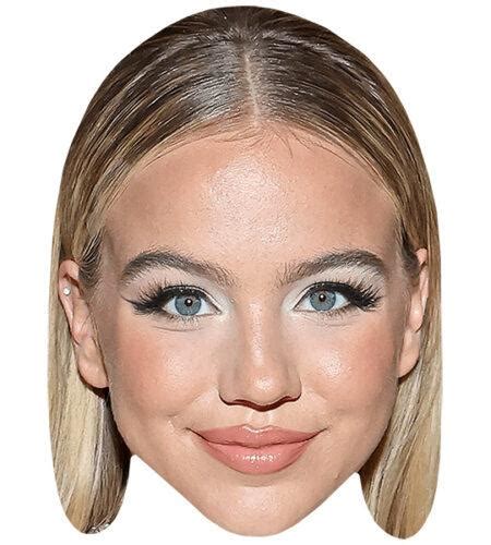 Emma Brooks Mcallister Make Up Maske Aus Karton Celebrity Cutouts