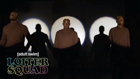 una extraña obra de teatro Loiter squad sub español Adult swim