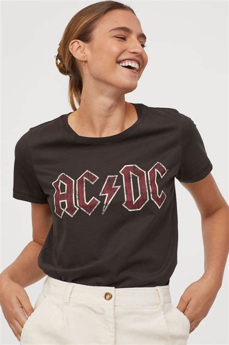 T Shirt With A Motif Black Ac Dc Ladies Handm 2 T Shirt Acdc