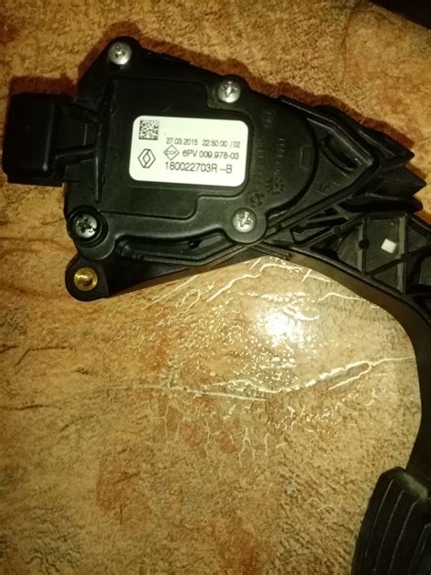 180022703R Педаль акселератора RENAULT | Запчасти на DRIVE2