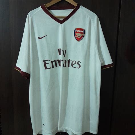 Arsenal Jersey, Men's Fashion, Activewear on Carousell