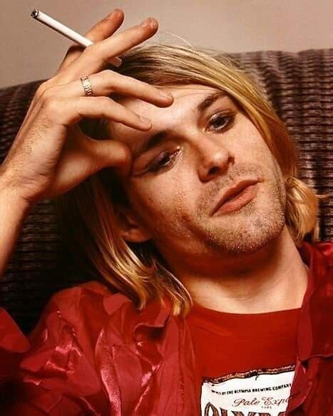 Pin By Wish Kah On Kurdt Kobain Kurt Cobain Photos Kurt Cobain