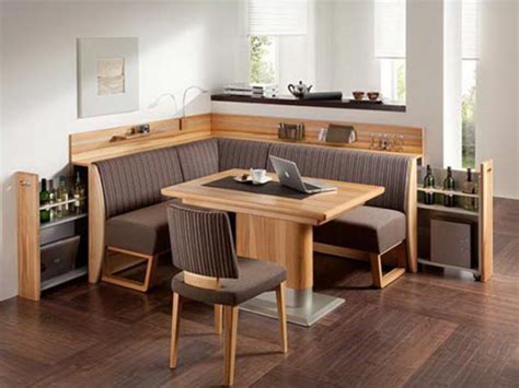 Кухонный уголок для маленькой кухни: фото мягких диванов со спальным ...