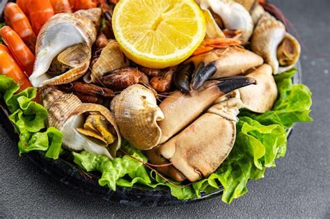 Premium Photo Seafood Platter Fruits De Mer Shrimp Crab Claw Clam