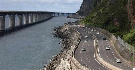 La Route Du Littoral Est Rouverte Sur Quatre Voies