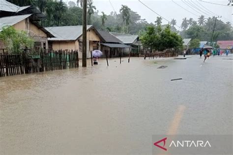 Banjir Tinggi Terjang Empat Desa Di Simeulue Akibat Hujan Deras