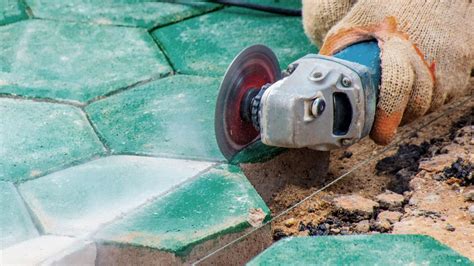 How To Cut Paving Slabs Three Ways To Get A Precise Finish Homebuilding