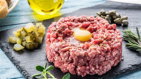 Carne Cómo hacer un steak tartar y que te quede perfecto según los chefs