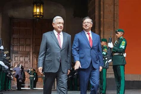 AMLO Y Petro Caimanes Del Mismo Pozo