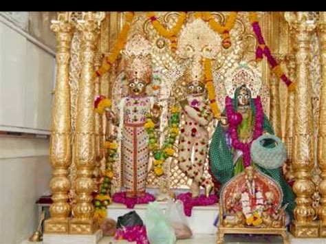 Baps Swaminarayan Aarti