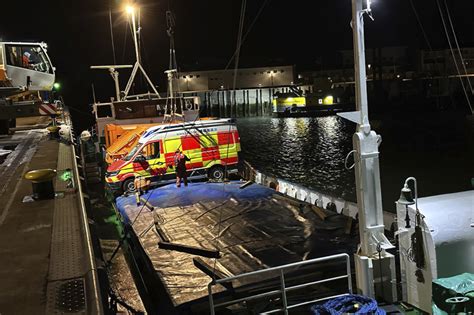 Vollelektrischer Rettungswagen auf Helgoland S K Verlag für