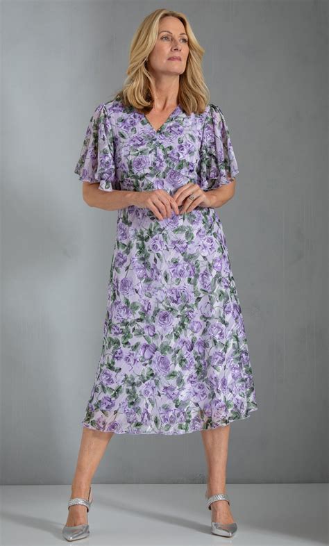 Anna Rose Floral Shimmer Georgette Midi Dress In Purple Klass