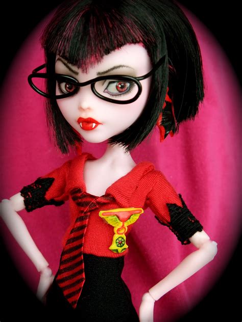 Gory Fangtell Custom Doll by TheSkullette | Monster High Clothes