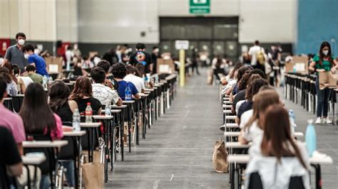 Venti Euro Per Diventare Dottore A Roma Venduti I Test Di Ammissione A