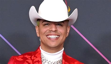 Comparan A Eduin Caz De Grupo Firme Con Christian Nodal Por Su Nuevo