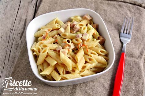 Pasta Con Fiori Di Zucca Prosciutto E Zafferano Ricette Della Nonna