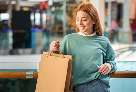 Free Photo Front View Woman Holding Shopping Bag