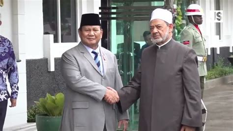 Momen Imam Besar Al Azhar Mesir Temui Prabowo Subianto Di Kementerian