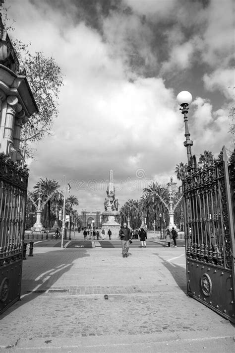 Passeig De Lluis Companys Is A Promenade In The Ciutat Vella And