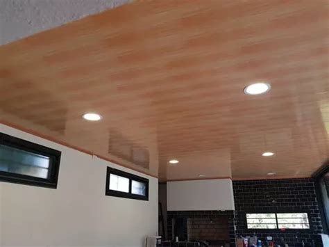 Machimbre De Pvc Simil Madera Cedro En Venta En Esteban Echeverr A Bs