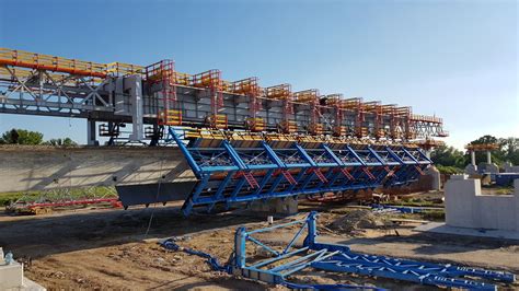 Movable Scaffolding system | Hünnebeck