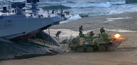 Russia moves more landing ships to Ukraine, Ukrainian and Russian drills