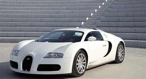 White Bugatti Veyron Wallpaper