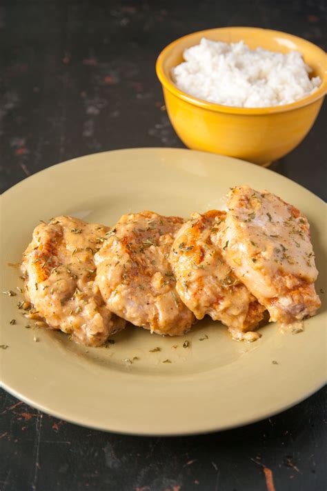 Easy Smothered And Fried Pork Chops And Rice Recipe - Improv Oven