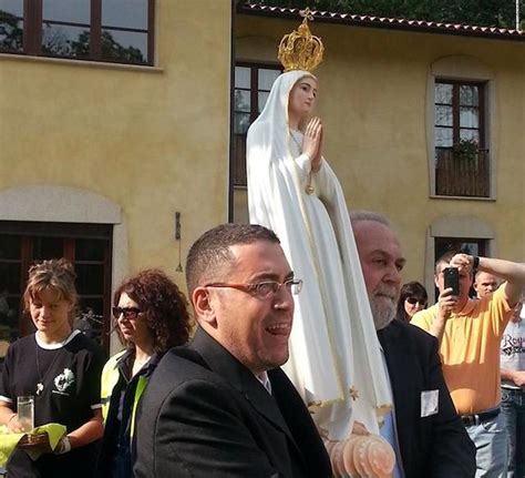 Visita In Elicottero Della Madonna Pellegrina Di Fatima