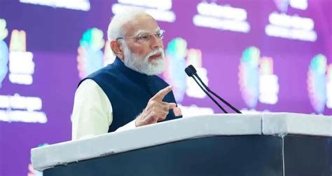 वैश्विक लोकप्रियता सर्वे 2026: पीएम नरेंद्र मोदी फिर नंबर-1 | Subkuz