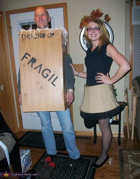 A Christmas Story Leg Lamp & Box Couple's Costume - Photo 2/2