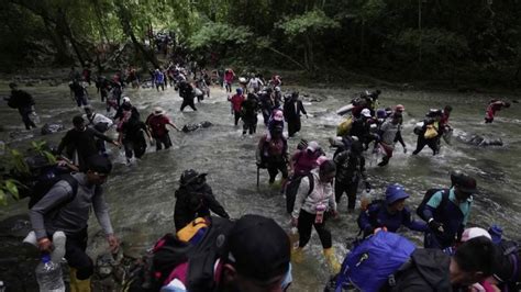 VIDEO Colombie dans l enfer de la jungle du Darién Gap avec les