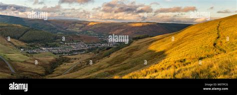 Rhondda Valley Village Hi Res Stock Photography And Images Alamy